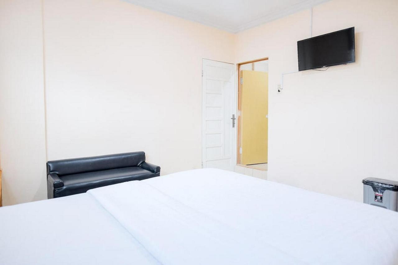 Waringin Residence Redpartner Medan Exterior foto